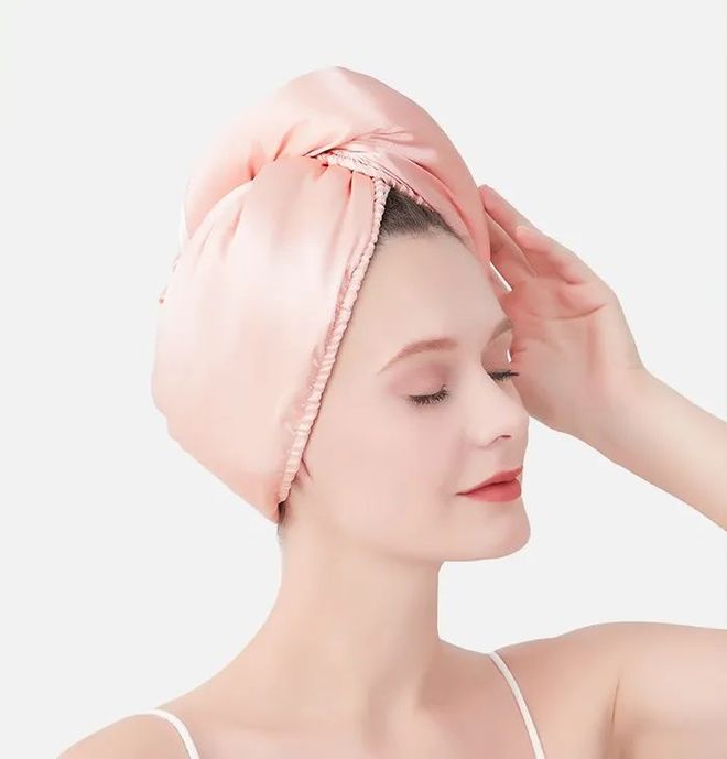 好？10分钟轻松养成女明星「绸缎发」冰球突破平台洗完头自然风干还是吹干(图6)