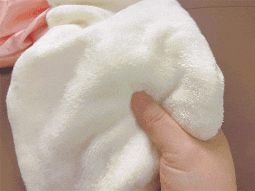 好？10分钟轻松养成女明星「绸缎发」冰球突破平台洗完头自然风干还是吹干(图5)