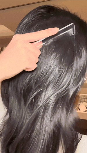 好？10分钟轻松养成女明星「绸缎发」冰球突破平台洗完头自然风干还是吹干(图9)